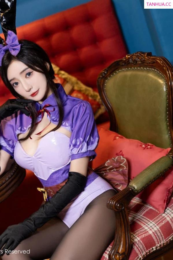王馨瑶  [XiuRen]高清写真图 2024.05.17 No.8562 王馨瑶yanni 黑丝美腿第9张图片